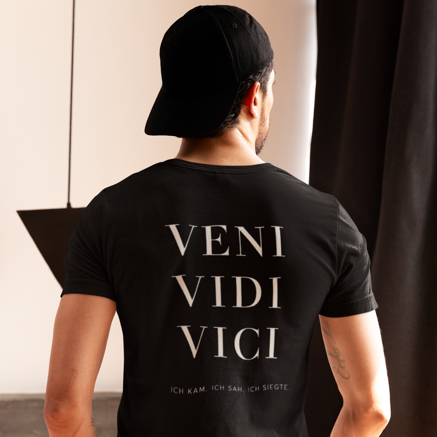 VVV Unisex T-Shirt